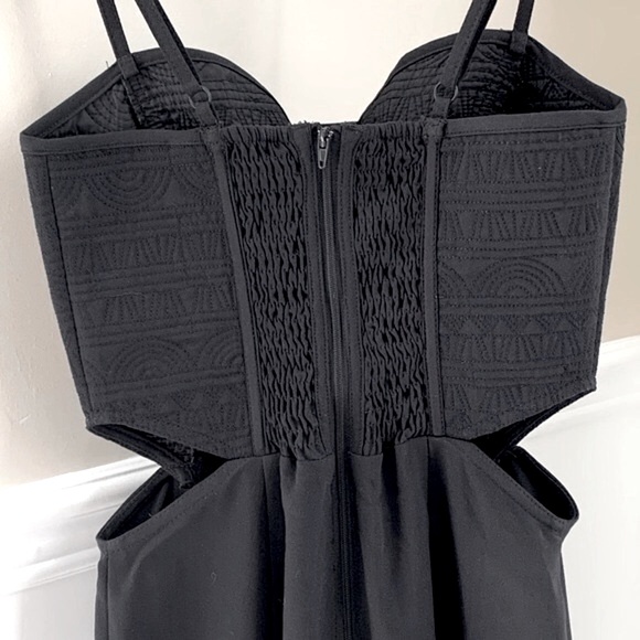 Divided by H&M size 4 cut-out jumpsuit - Picture 12 of 16